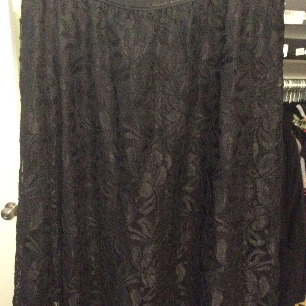 Black lace Lola